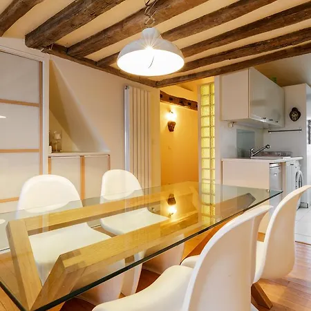 Apartment Aramis Paris